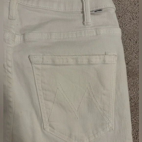 Mother The Hustler Ankle Jean in white. Size 26.